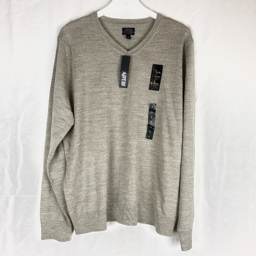 NEW APT 9 V neck sweater Large